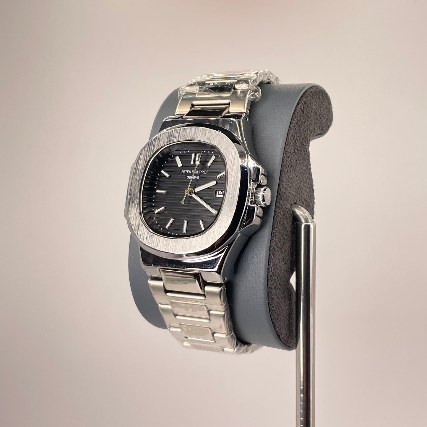 Patek P - Brushed Silver Bazel - Nautilus Silver Stainless Steel Chain - Black Edition